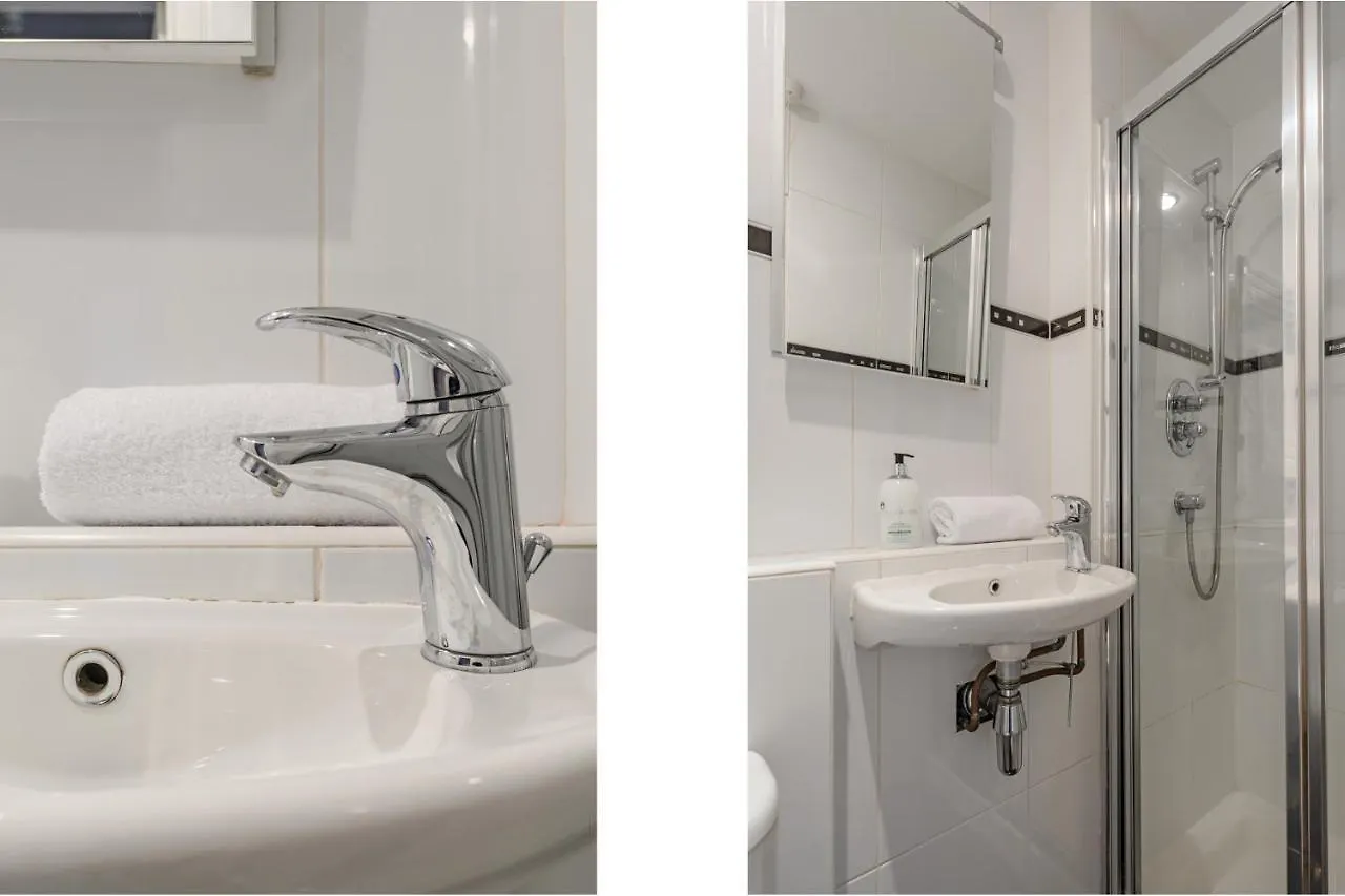 The Rose Street Apartment Edinburgh