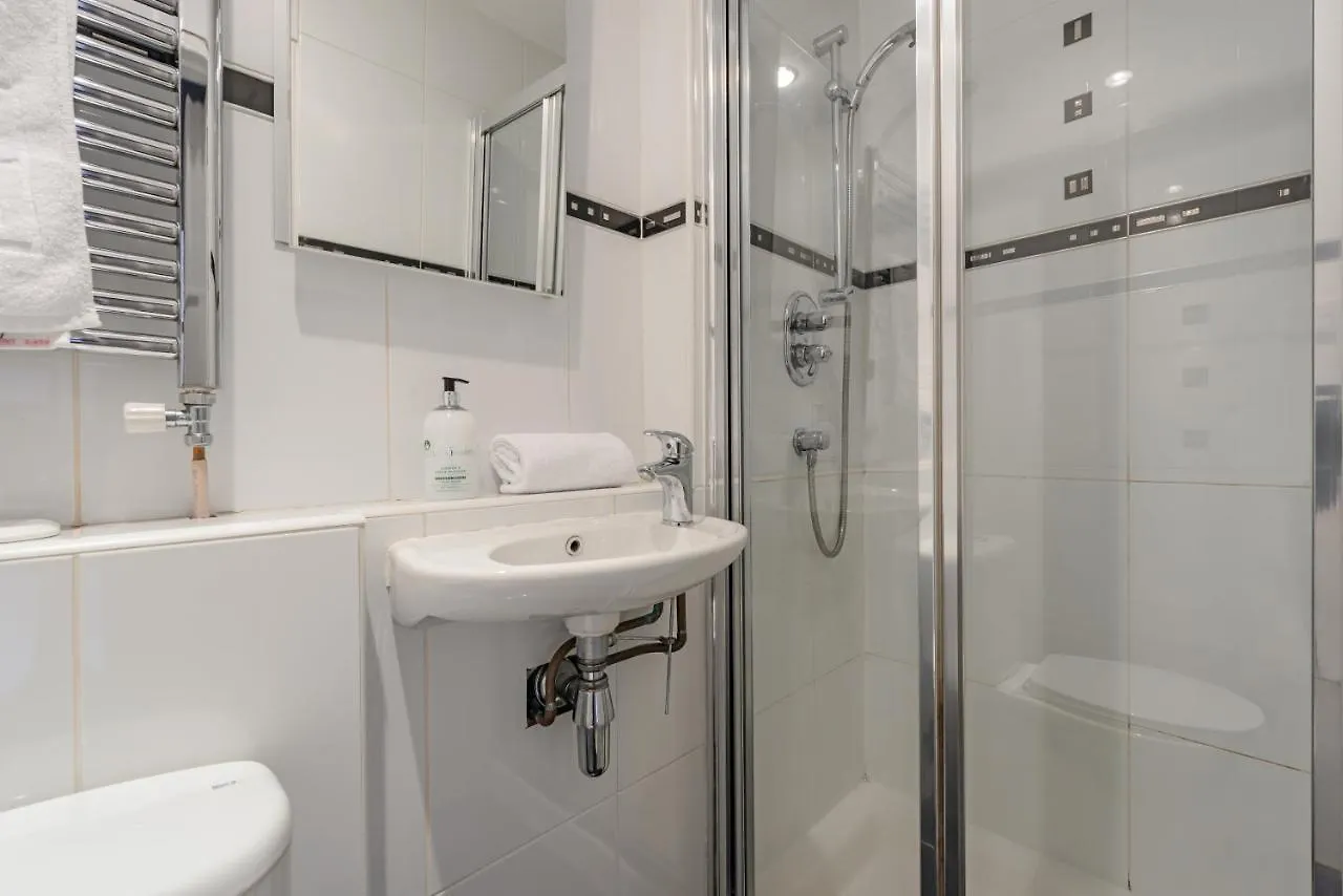 The Rose Street Apartment Edinburgh 0*,