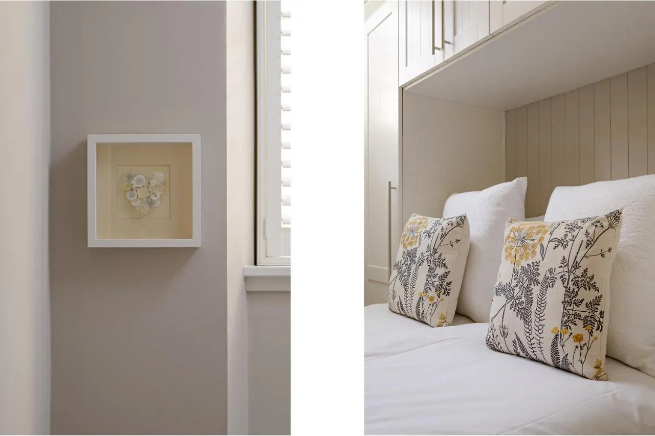 The Rose Street Apartment エディンバラ イギリス